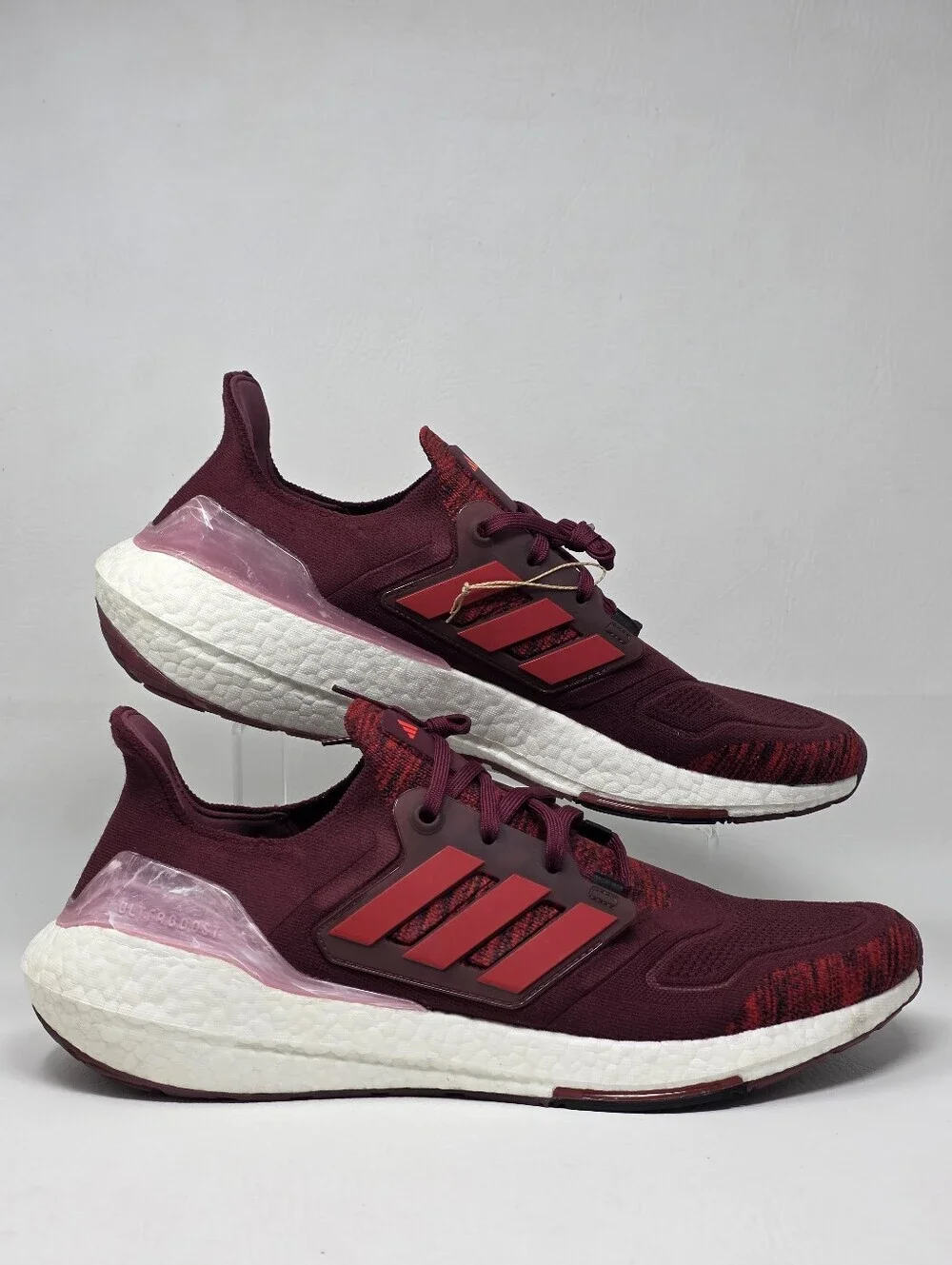 Adidas UltraBoost 22 Burgundy Running Shoes Men's Size 15 HQ2094 Pre-owned